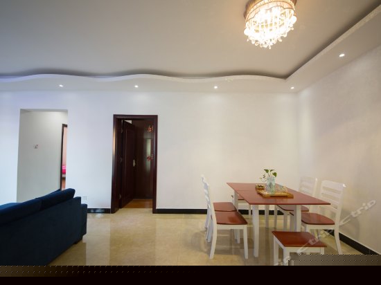 洱海天域国际公寓三房两厅两卫三阳台