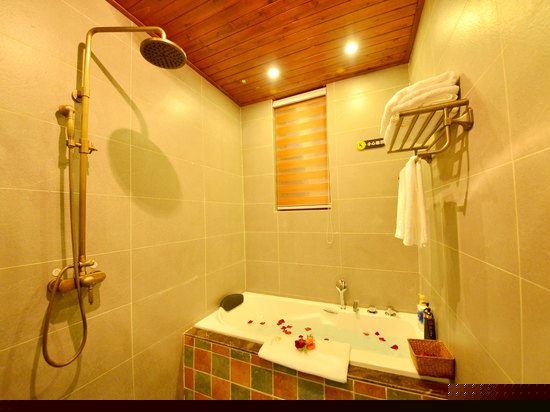 爱尚院花园浪漫大床房