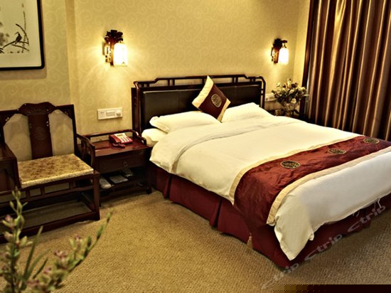 经典大床房