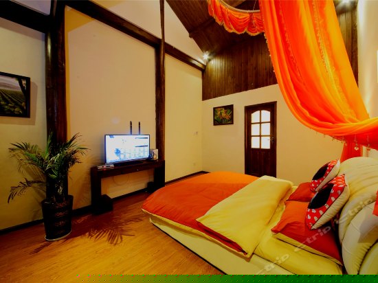 二楼豪华欧式大床房