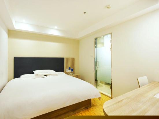 高级大床房A(无窗）