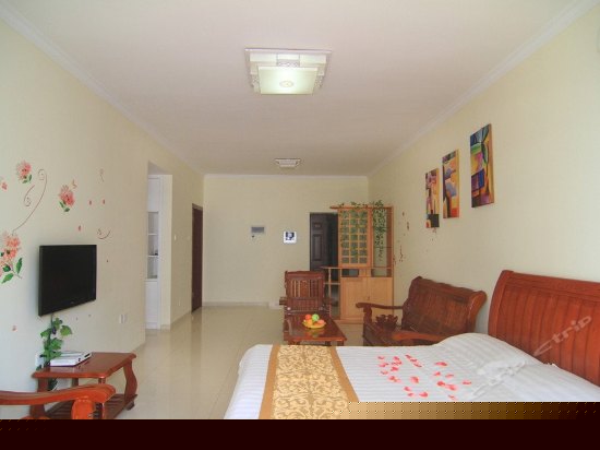 侧面海景开放式两房一厅