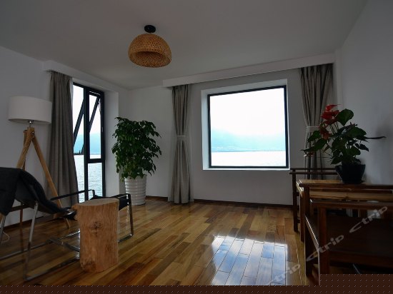 时雨（海景标准间）