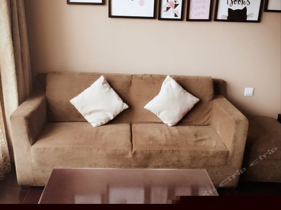 商务豪华大床房