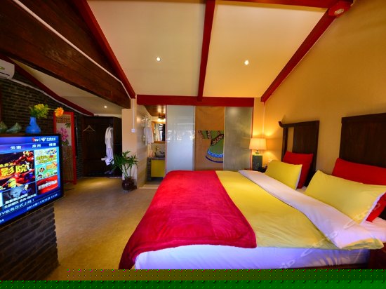 纳西明清大床房