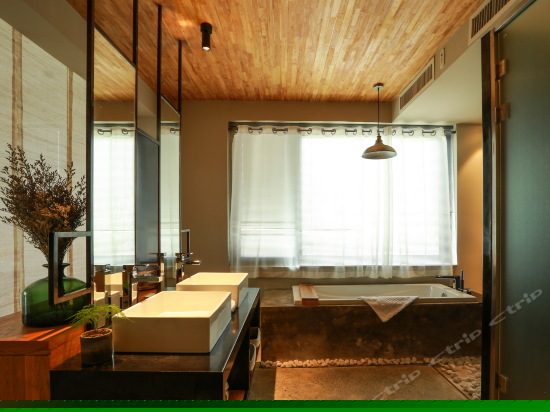 最美夕阳海景花园大床房