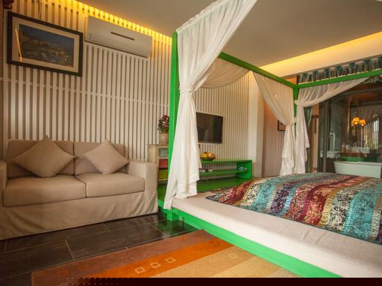 精致海景大床房