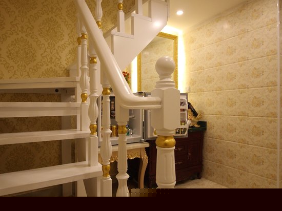 豪华宫廷复式LOFT家庭房