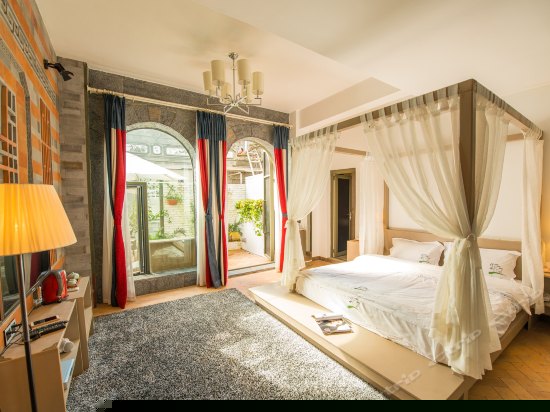 花园海景大床房