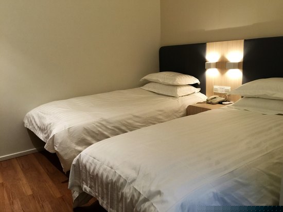 标准双人房(无窗)