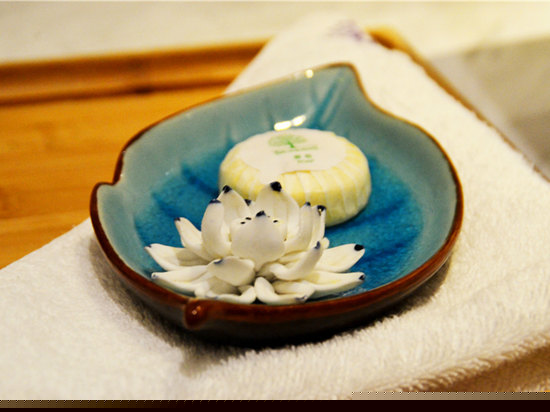 至尊蜜月海景大床房