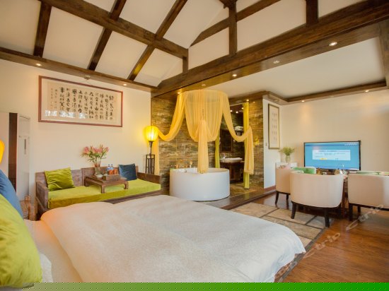 云窗雾阁（套房）