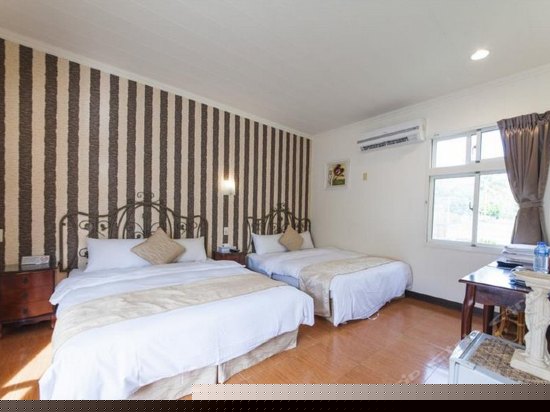 南湾湖畔标准四人房