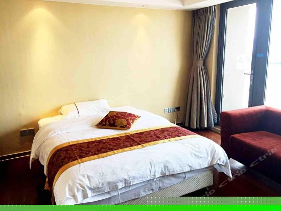 豪华海景大床房