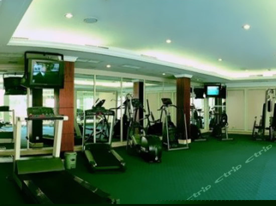 健身娱乐设施