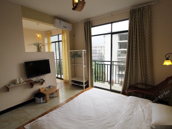 榻榻米家庭套房