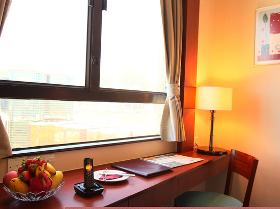 城市胜景三人房