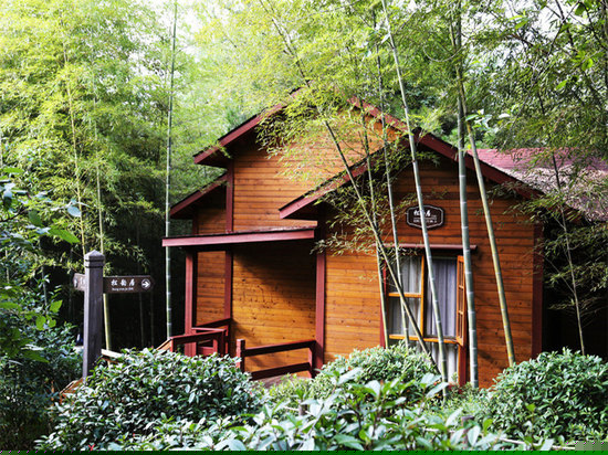 木屋别墅三房一厅