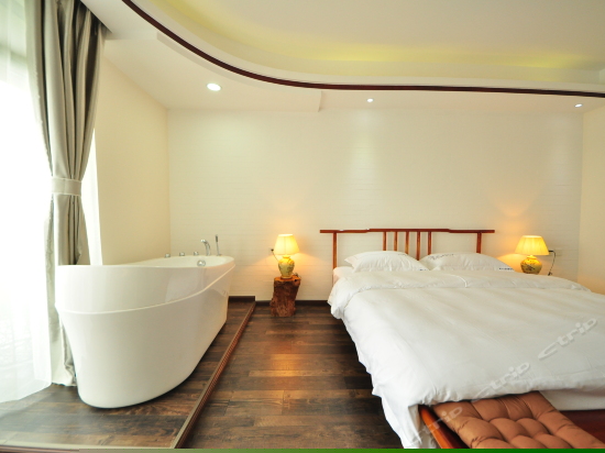 精致海景养生大床房