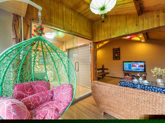 纳西特色大床房