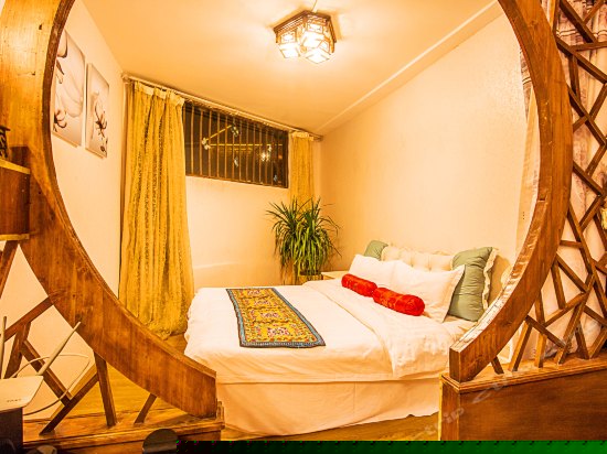 问蝶轩家庭套房