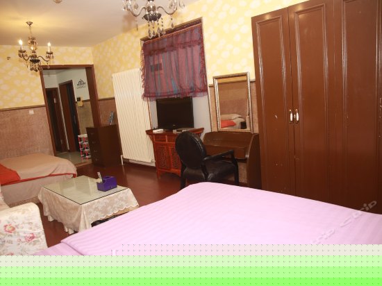 温馨四口家庭双床房