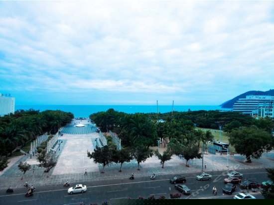 高层豪华正海景180度四室一厅套房803