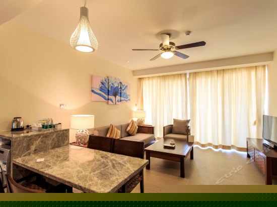 揽海两室一厅豪华海景家庭套房