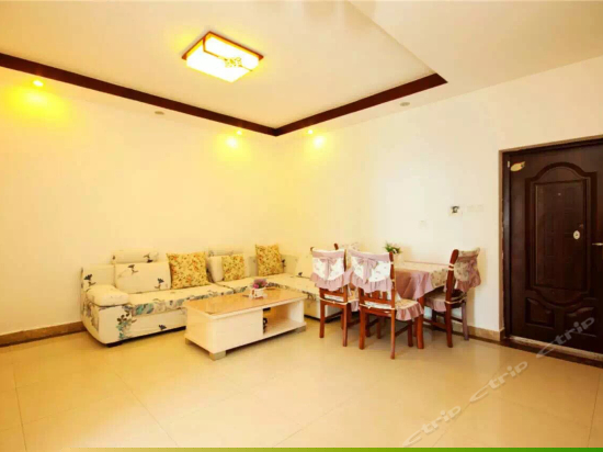 精装海景两室一厅