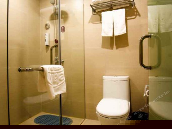 零压高级大床房