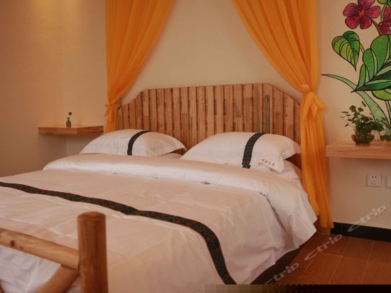 阳光蜜月大床房