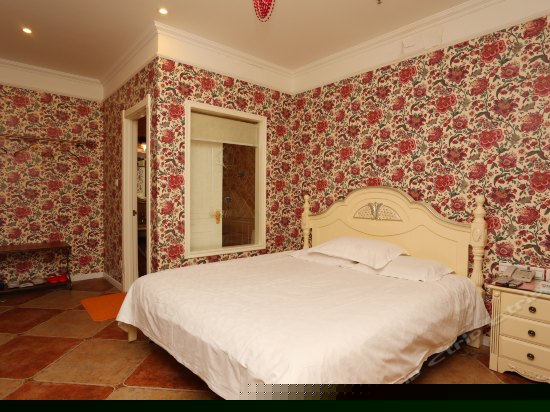 欧式浪漫大床房