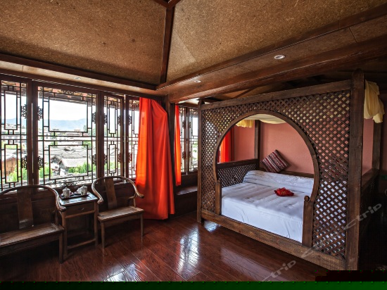 观景至尊绣床房