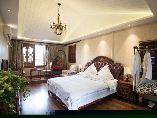 临水美式大床房