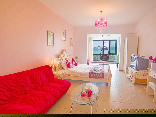 兰海二期豪华海景大床房