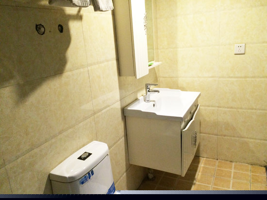 简约主题大床房