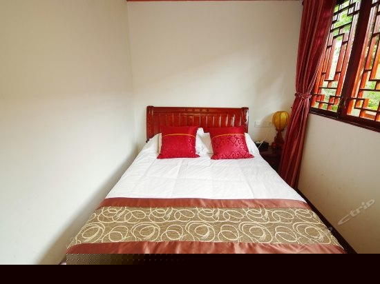 悦秋度假情侣房