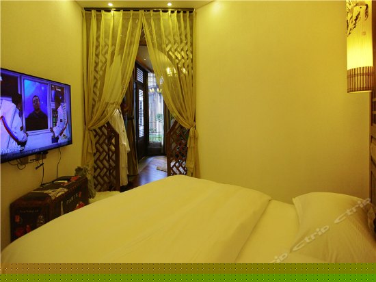 花园温馨家庭套房