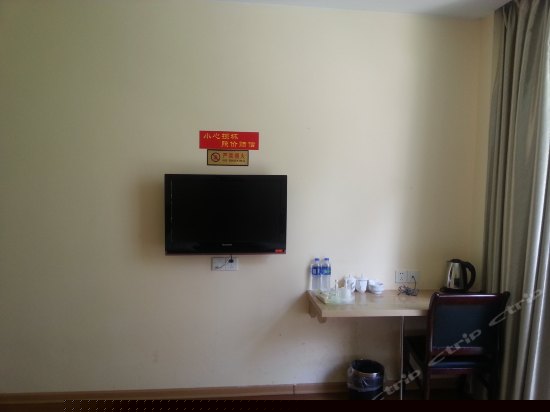 标准双人大床房