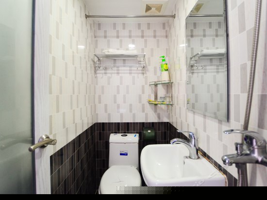 蔚蓝海景三室一厅