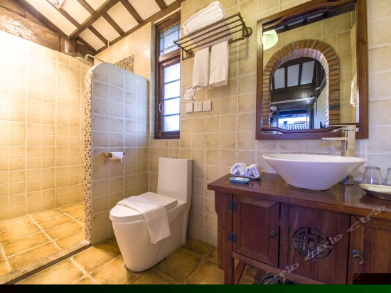 一楼奢华大床房