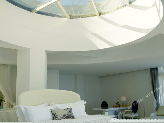 月瞳-浪漫海景圆床房