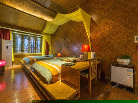 雪山观景双床小套房