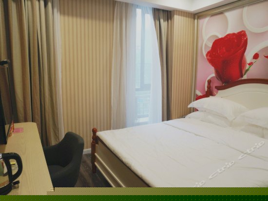 高级大床房