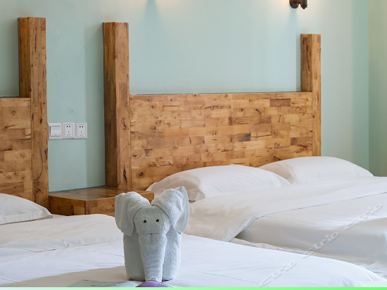 荷塘秋色母子房