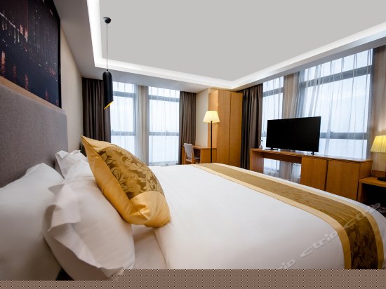 豪华江景机麻套房