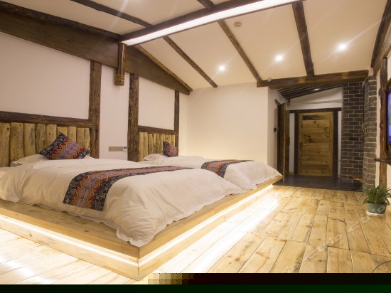 土家风情榻榻米-天门山观景