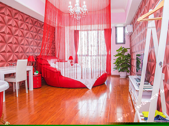 浪漫激情大圆床