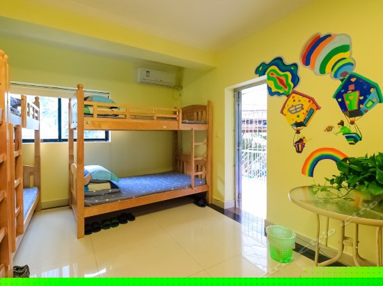 男生十人间（床位）