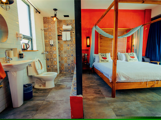 独立阳台浴缸海景房